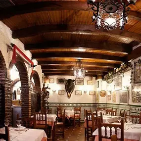 restaurante-ponchos-interior-01.jpg