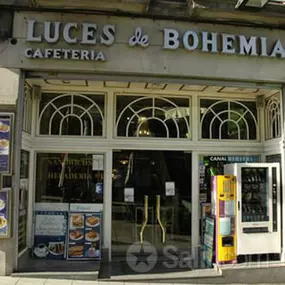 cafeteria-luces-de-bohemia-fachada-01.jpg