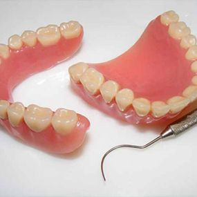 protesicos-dentales-fuentes-moreno-dentadura-01.jpg