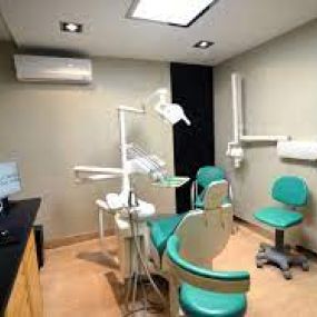 German-Cano-Garofano-clinica-dental-San-Fernando1.jpg