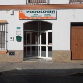 clinica-podologica-rocio-rodriguez-fachada-01.jpg