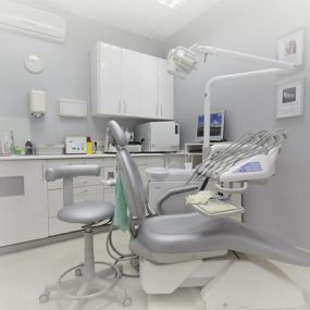 clinica-dental-morey-madrident-silla-02.jpg