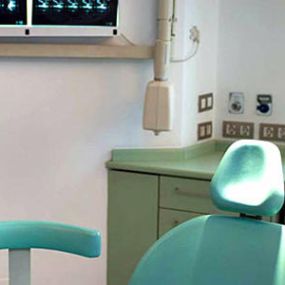 clinica-dental-dra-rossello-silla-odontologica-03.jpg