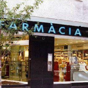 farmacia-ortopedia-purgimon-fachada-01.jpg