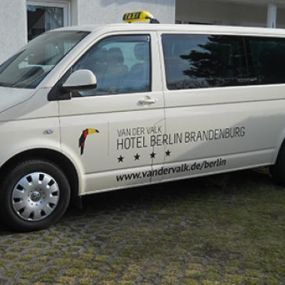 Bild von AGIL Taxi-, Mietwagen & Friseurbetrieb GmbH