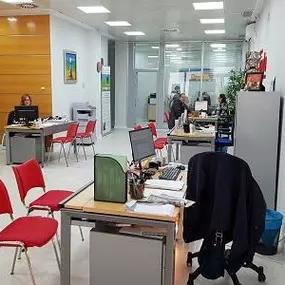 tirado-seguros-dos-hermanas-sevilla.jpg