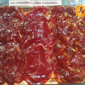 charcuteria-m-lozano-salchichon-lomo-02.jpg