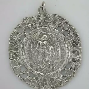 joyeria-ratia-medalla-cuna-04.jpg