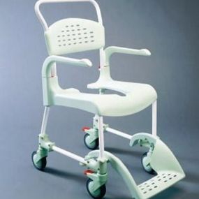 centro-ortopedico-palma-silla-bano-02.jpg