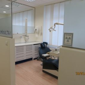 CLINICA-DENTAL-LUIS-MIGUEL-RUIZ-SANTANDER-consulta-05-g.jpg