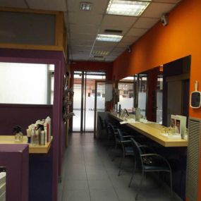 academia-peluqueria-itziar-interior-02.jpg