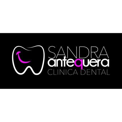 Logotipo de Clínica Dental Sandra Antequera