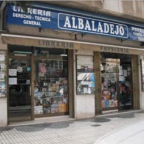 libreria-albaladejo-fachada-01.jpg