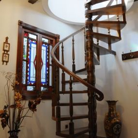 CARPINTERIA_SANTA_CLARA_ESCALERAS_BARANDAS.JPG