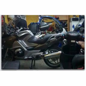 motos-ponce-interior-02.jpg