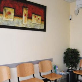 clinica-podosalud-sala-espera-01.jpg