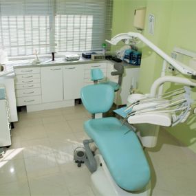 clinica-dental-paloma-cabello-gabinete-01.jpg