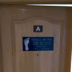 clinica-del-pie-puerta-01.jpg