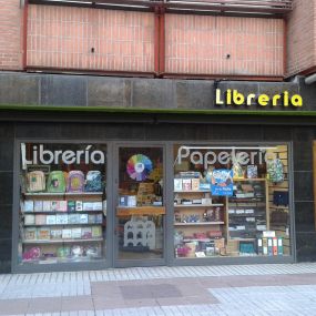 FOTO1LIBRERIAMEDRANO.jpg