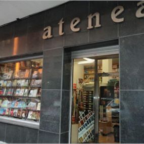 libreria-atenea-fachada-01.jpg