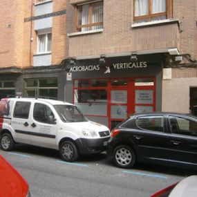 acrobacias-verticales-fachada-01.jpg