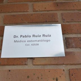 clinica-dental-dr.-pablo-ruiz-12.jpg