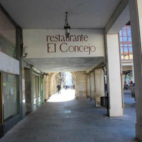 restaurante-el-concejo-fachada-01.jpg