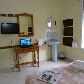 habitaciones-hostal-05.jpg