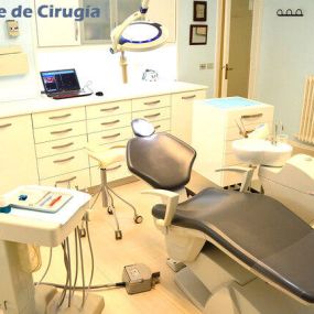 clinica-dental-fueros-4.jpg