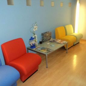 clinica-podologia-ares-sala-espera-02.jpg