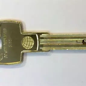 suari-sl-manyeria-llave-04.jpg