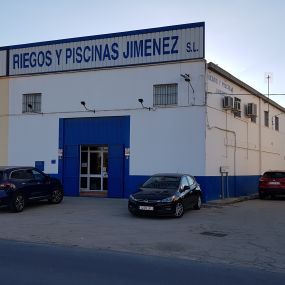 fachadapiscinasjimenez.jpg