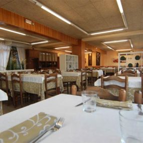 restaurante-mesas-04.jpg