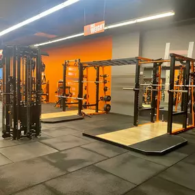 Racks y entrenamiento con poleas