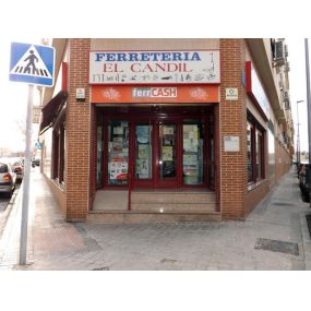 ferreteria-el-candil-fachada-01.jpg