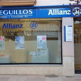 reguillos-asesores-y-consultores-fachada-01.jpg