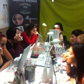 clases-maquillaje-03.jpg