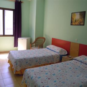 pension-neptuno-habitaciones-07.jpg