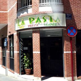 restaurante-italiano-la-pasta-fachada-01.jpg