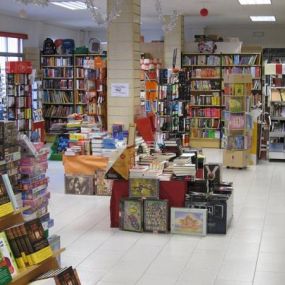 libreria-nevada-libreria-instalaciones-04.jpg