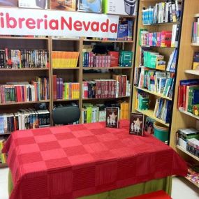 libreria-nevada-libros-02.jpg