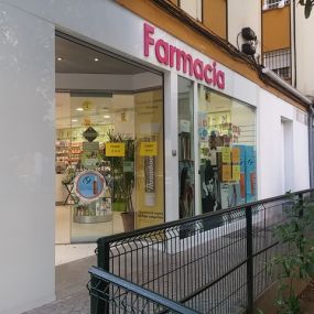 fachada-farmaciatriana-01.jpg