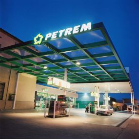 petrem-fachada-01.jpg