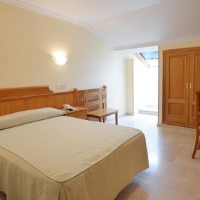 hotel_pinar_habitacion.jpg