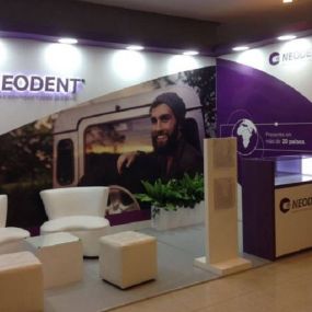 clinica-dental-neodent-stand-promocional-04.jpg