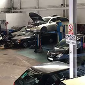 talleres-auto-sport-interior-02.jpg