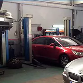 talleres-auto-sport-mantenimiento-03.jpg