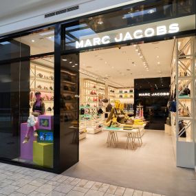 Marc Jacobs Short Hills Storefront