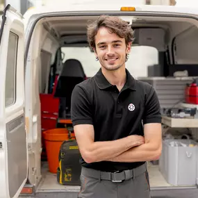 Technicien Garanka lors d'une intervention chez des clients.