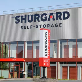 Shurgard Self Storage - Montigny-le-Bretonneux